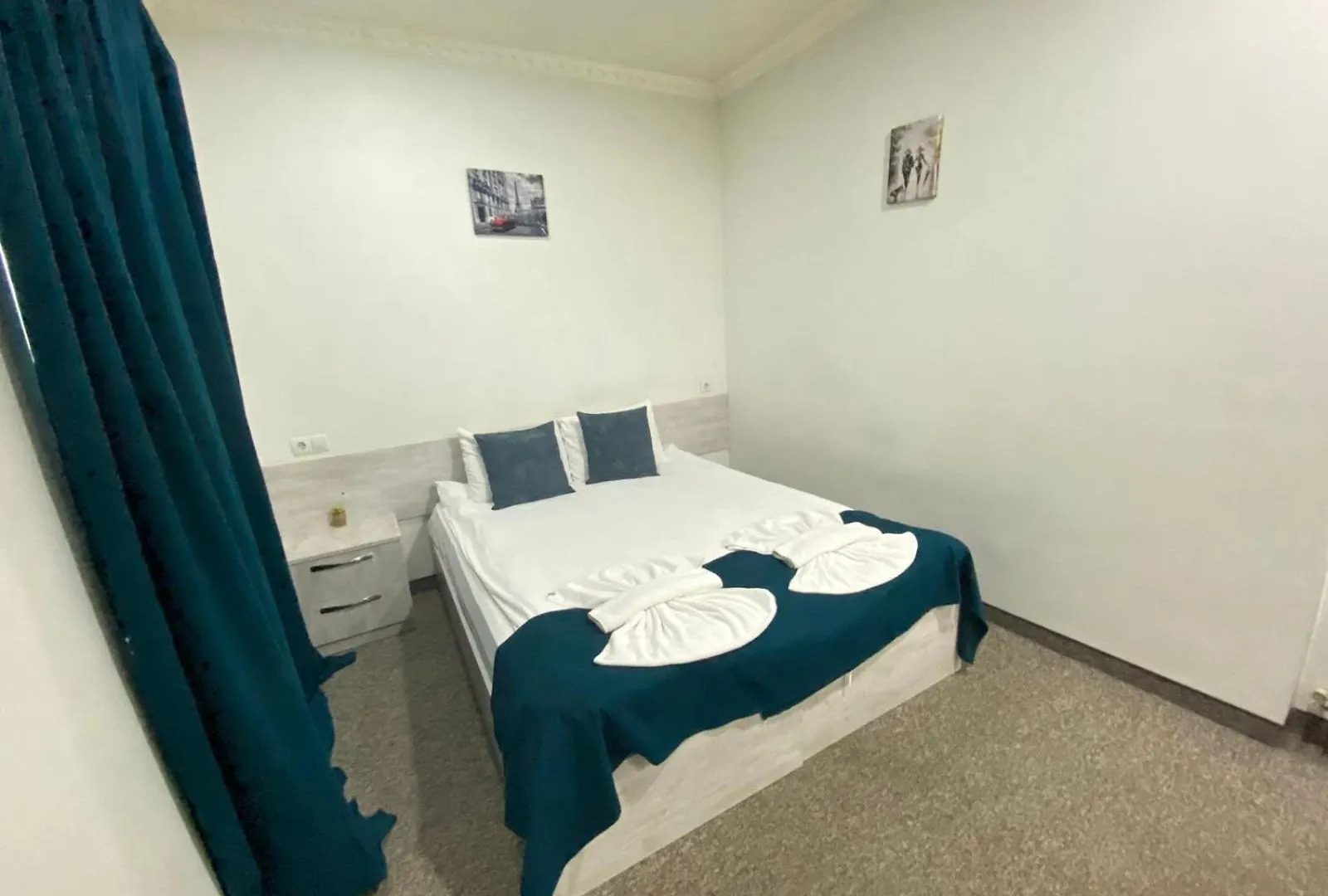 Tbilisi Stay Hotel לינה וארוחת בוקר